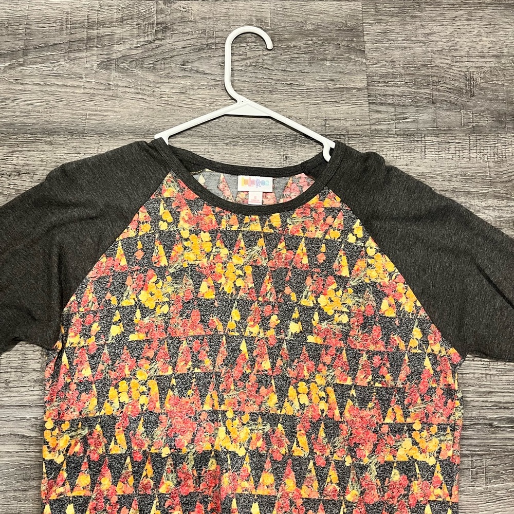 Lularoe Randy tee - size small - Picture 3 of 5